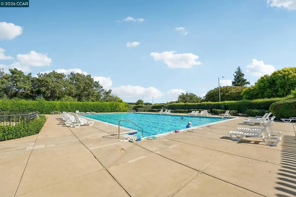 4926 Redwood Ave Dublin, CA 94568