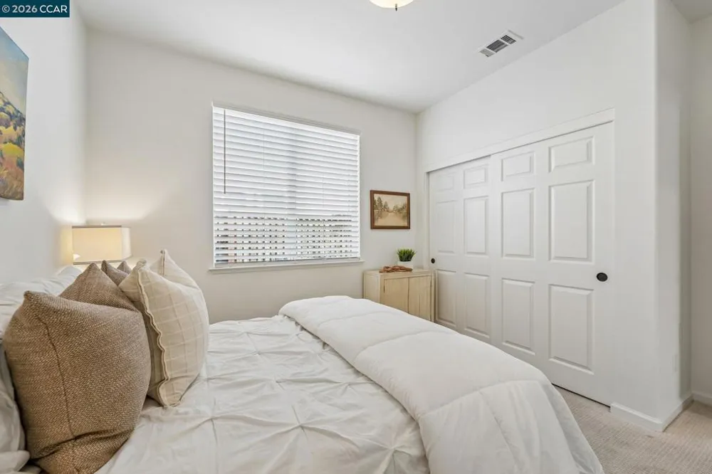 4926 Redwood Ave Dublin, CA 94568
