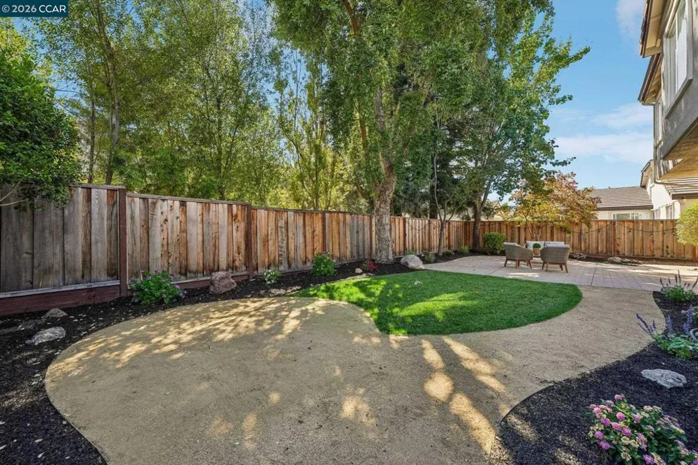 4926 Redwood Ave Dublin, CA 94568