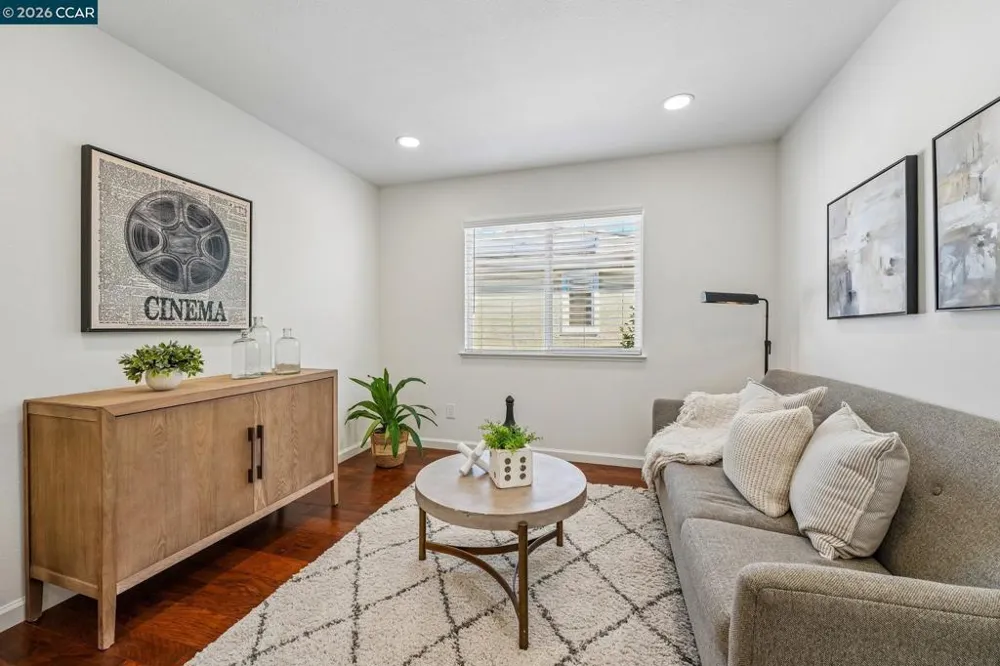 4926 Redwood Ave Dublin, CA 94568