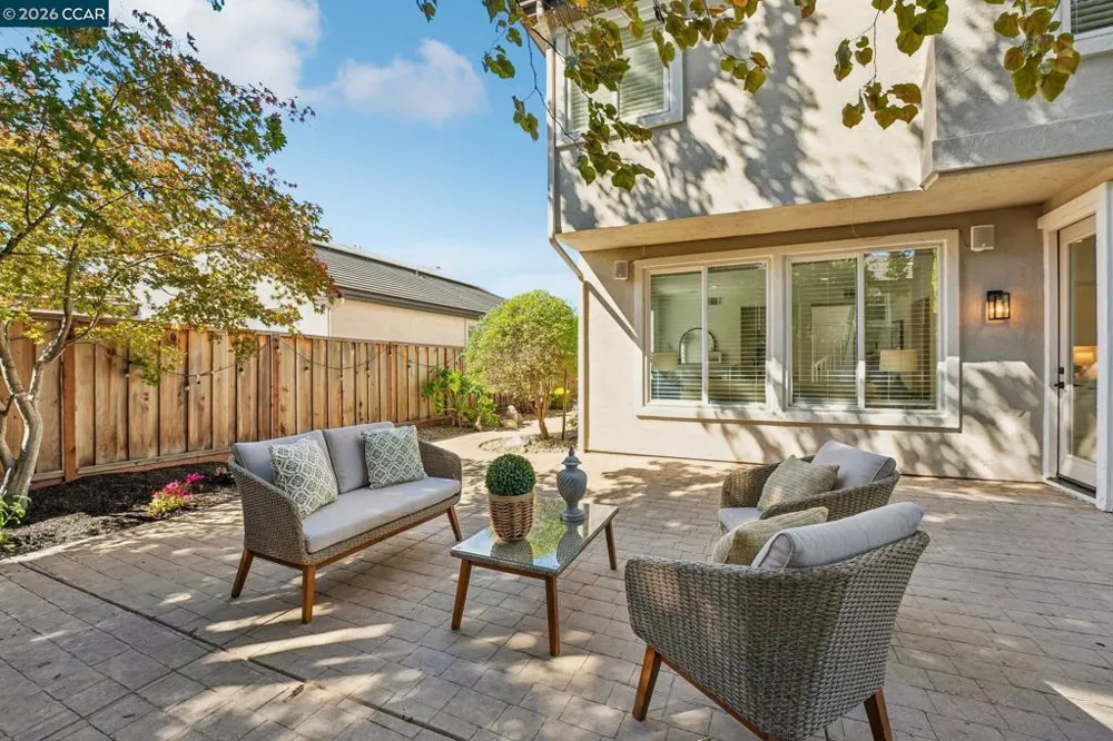 4926 Redwood Ave Dublin, CA 94568