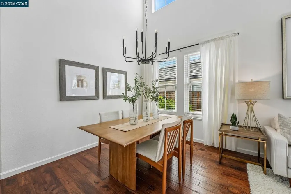 4926 Redwood Ave Dublin, CA 94568