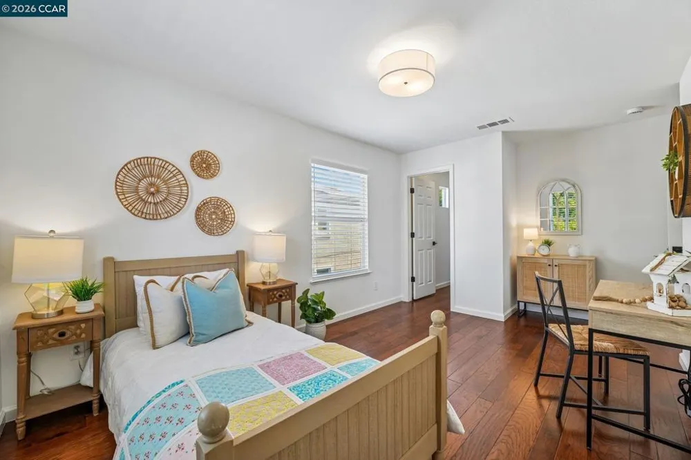 4926 Redwood Ave Dublin, CA 94568