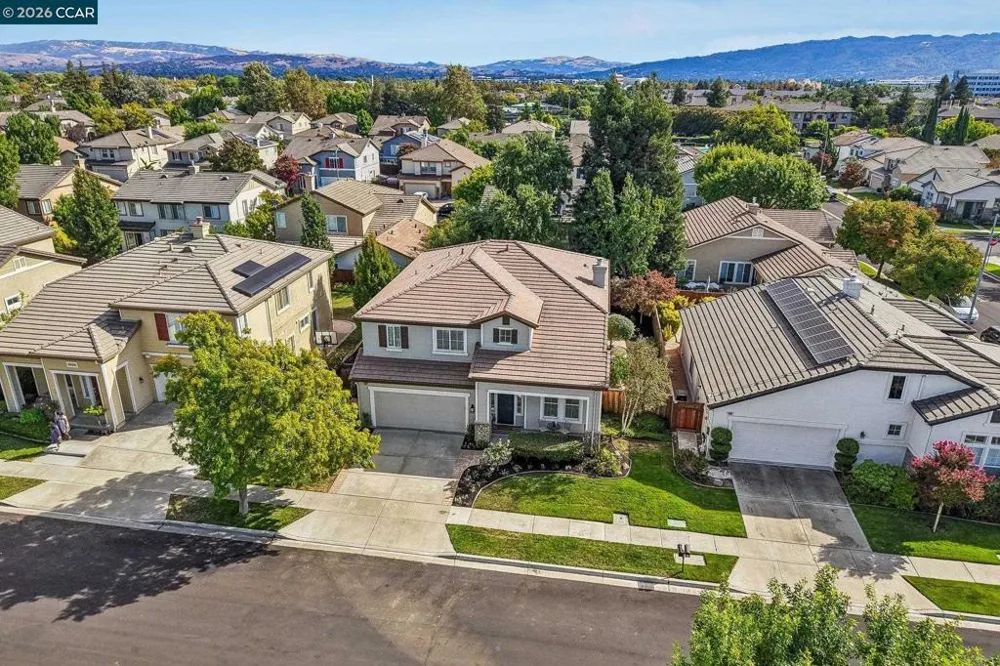 4926 Redwood Ave Dublin, CA 94568