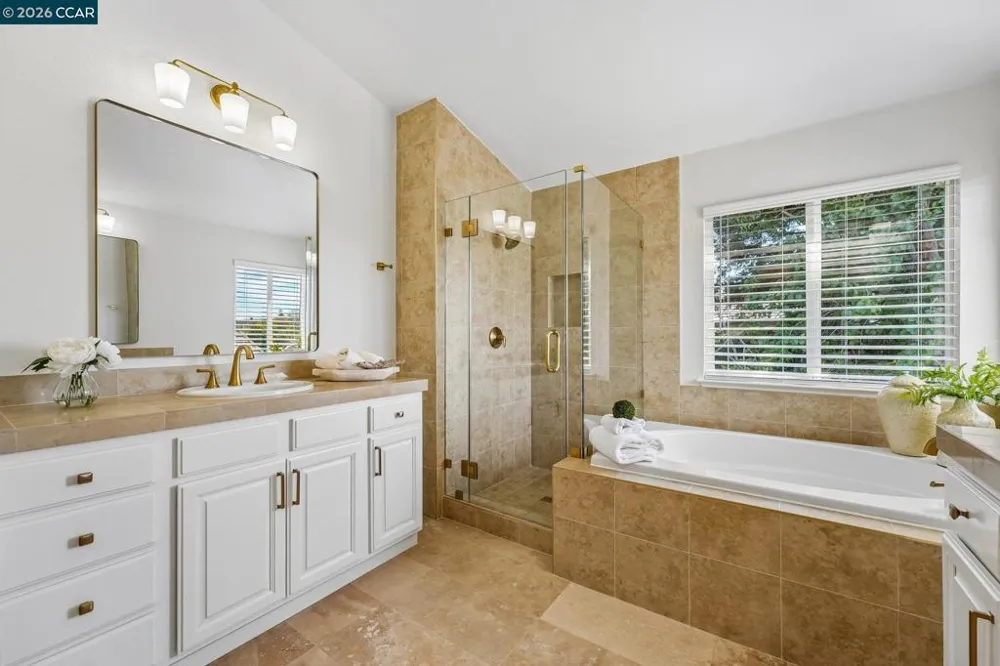 4926 Redwood Ave Dublin, CA 94568