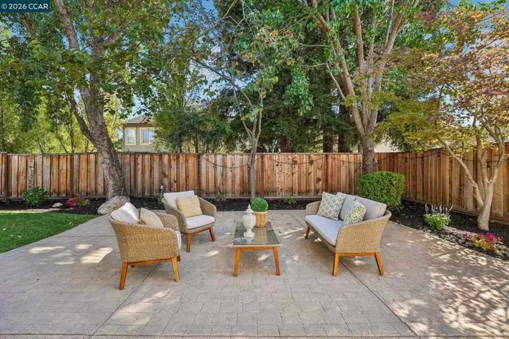 4926 Redwood Ave Dublin, CA 94568