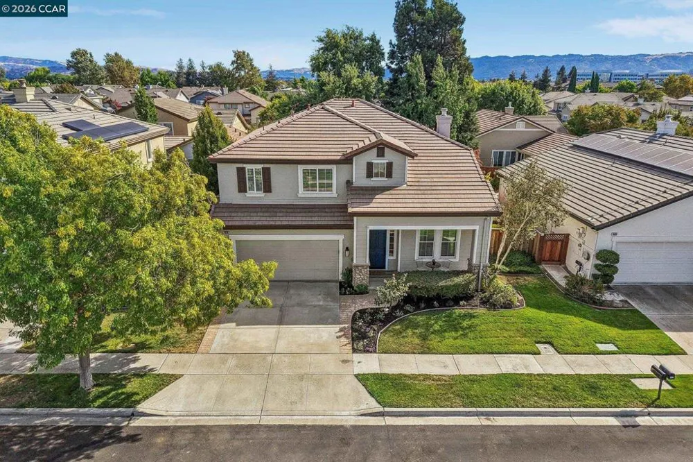 4926 Redwood Ave Dublin, CA 94568