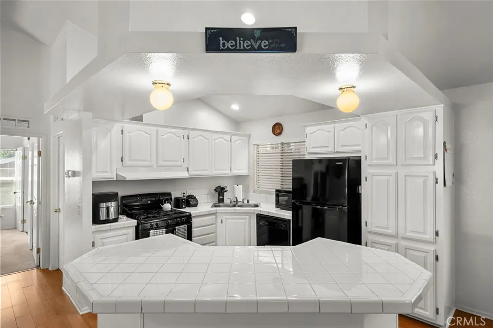 20050 Crestview Canyon Country, CA 91351