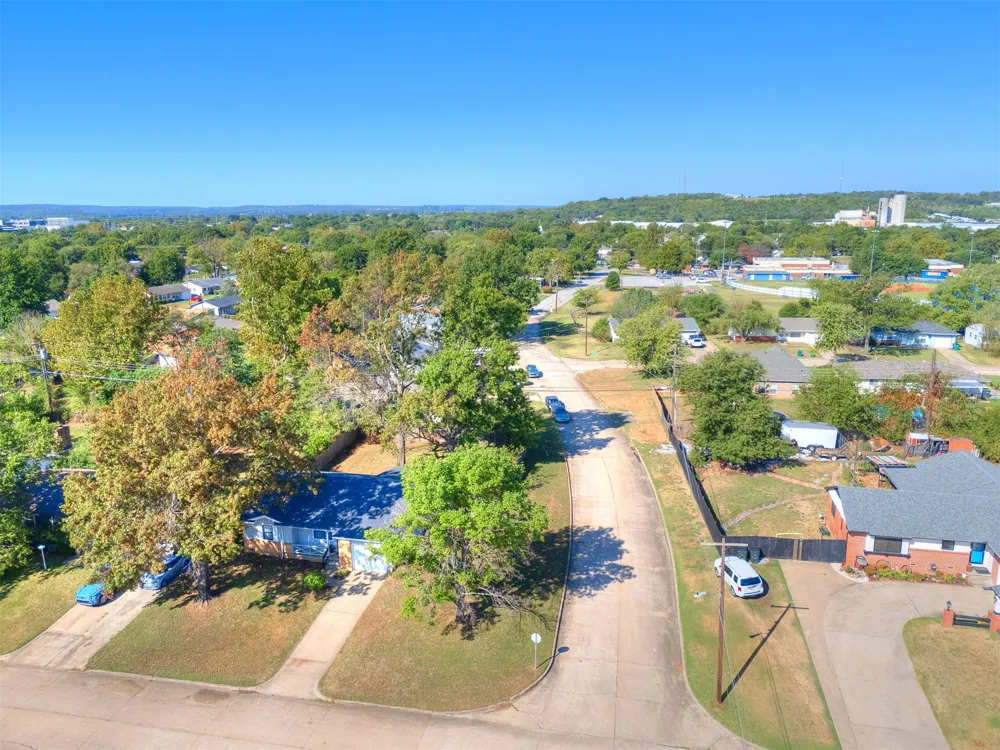 642 Moccasin Place Sapulpa, OK 74066