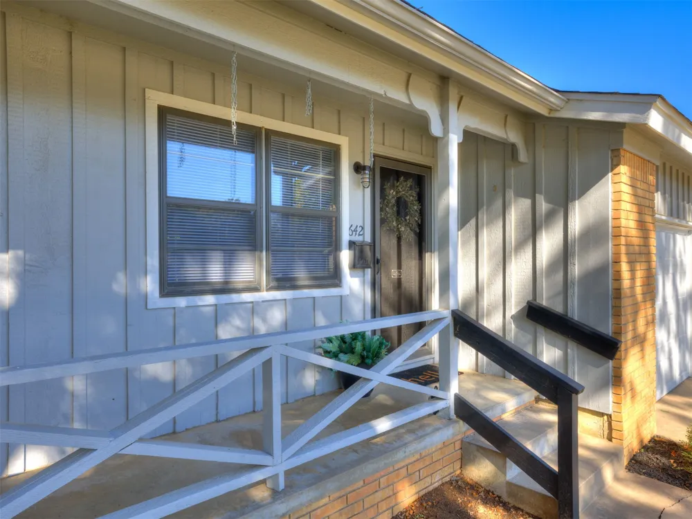 642 Moccasin Place Sapulpa, OK 74066