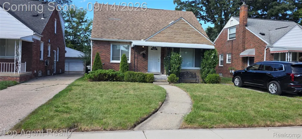 16735 Lincoln Avenue SE Eastpointe City, MI 48021