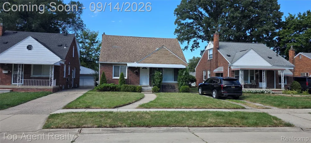 16735 Lincoln Avenue SE Eastpointe City, MI 48021