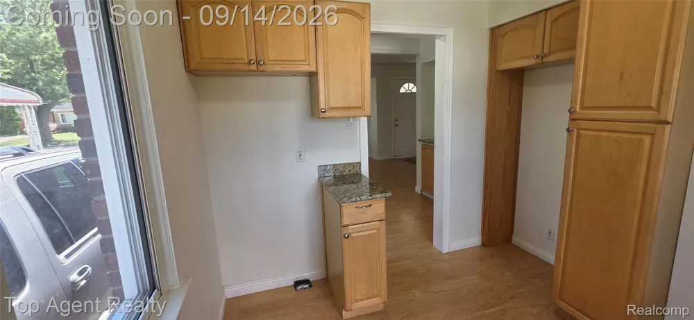 16735 Lincoln Avenue SE Eastpointe City, MI 48021