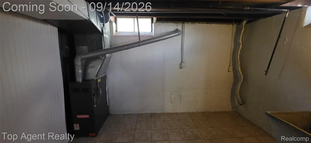 16735 Lincoln Avenue SE Eastpointe City, MI 48021