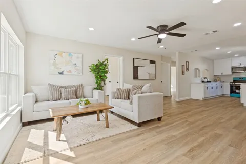 1605 Meadowbrook Drive