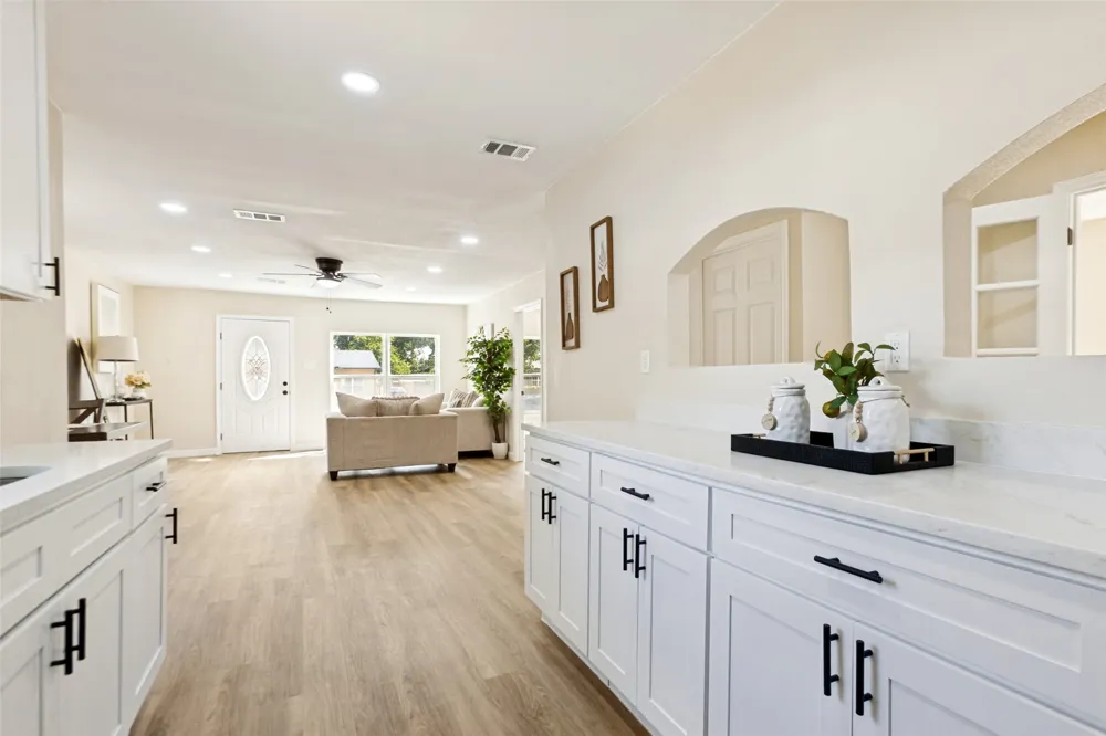 1605 Meadowbrook Drive Garland, TX 75042