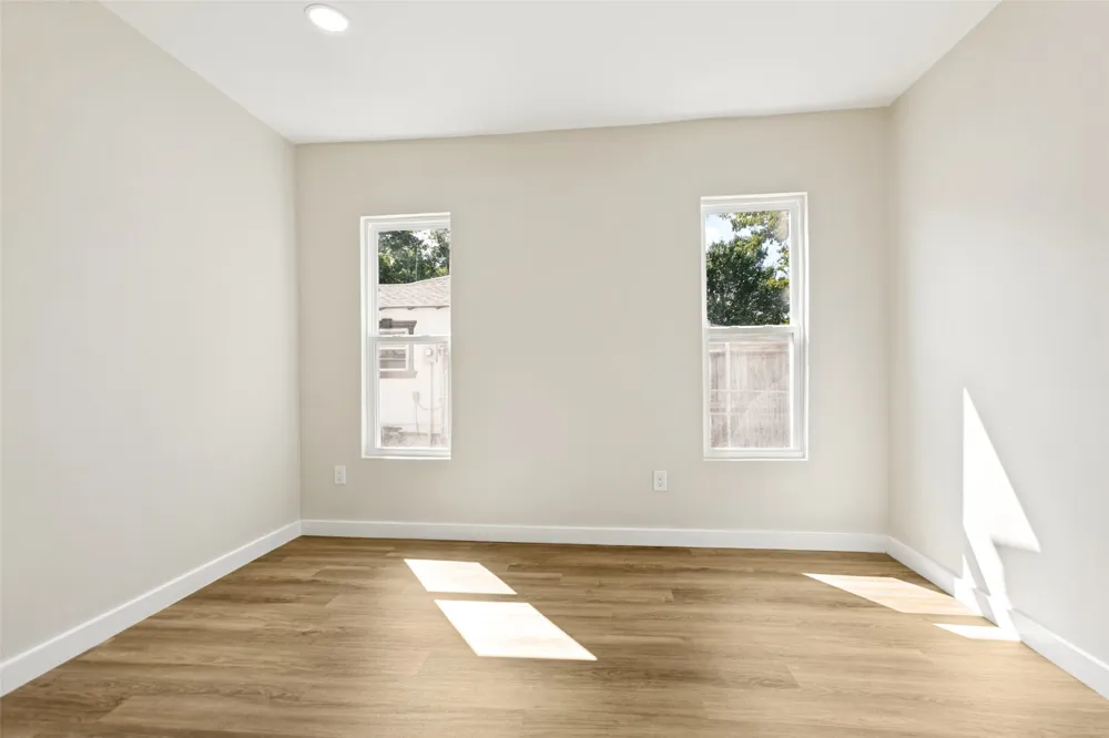 1605 Meadowbrook Drive Garland, TX 75042