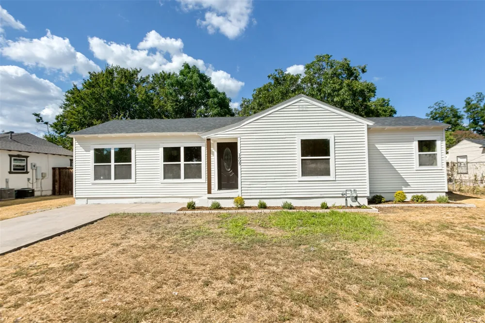 1605 Meadowbrook Drive Garland, TX 75042