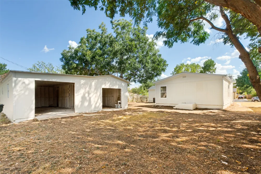 1605 Meadowbrook Drive Garland, TX 75042