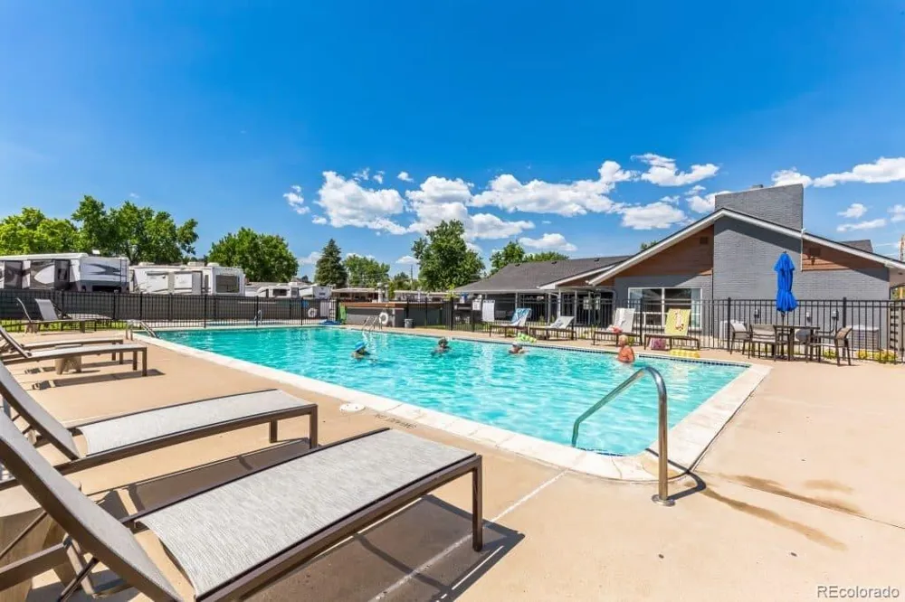 3650 S Federal blvd Englewood, CO 80110