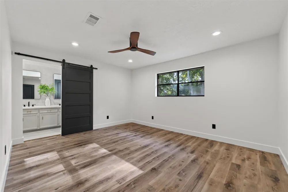 711 Baker Drive Tomball, TX 77375