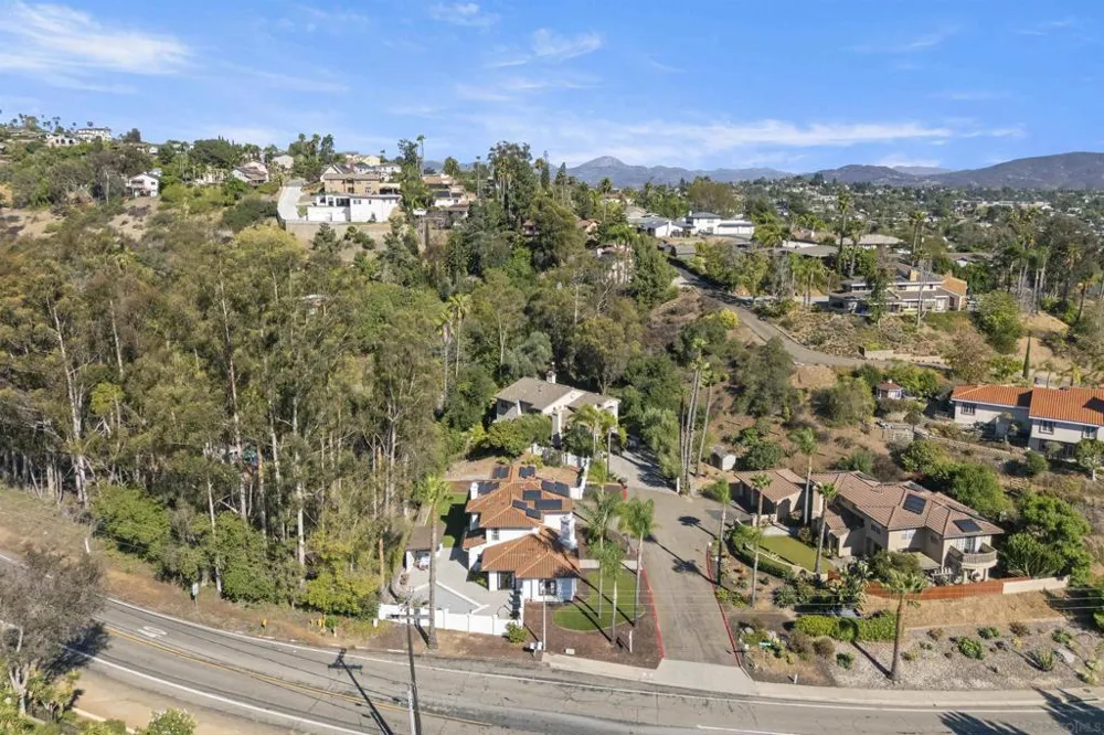 9742 Raspberry Ice Lane La Mesa, CA 91941