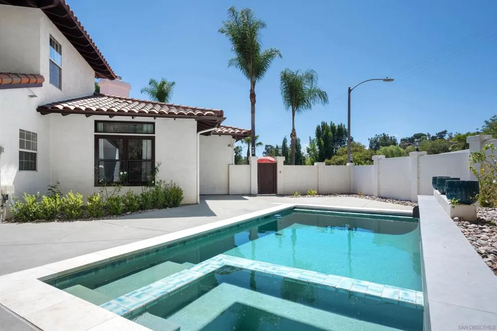 9742 Raspberry Ice Lane La Mesa, CA 91941
