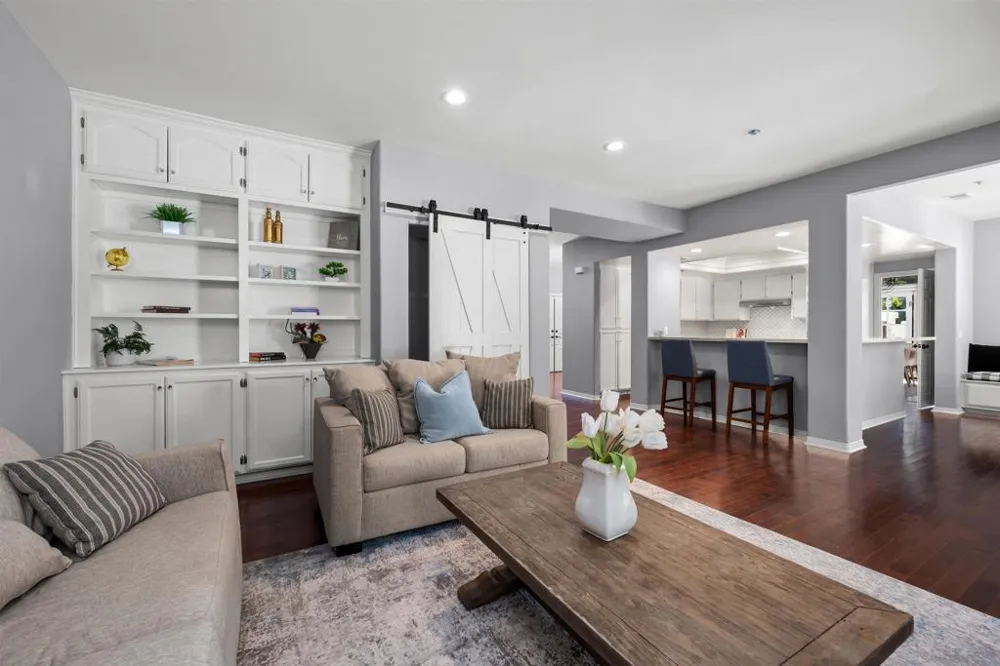 9742 Raspberry Ice Lane La Mesa, CA 91941