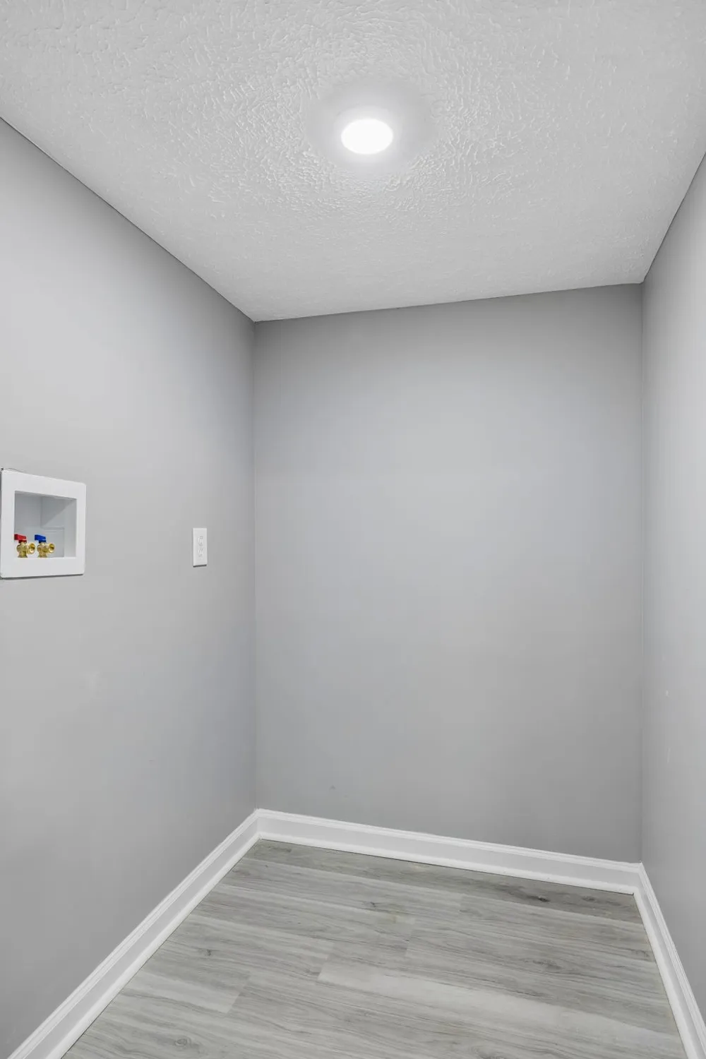 5007 Bonnameade Dr Hermitage, TN 37076