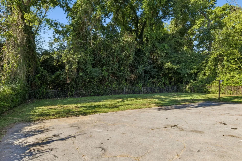 5007 Bonnameade Dr Hermitage, TN 37076