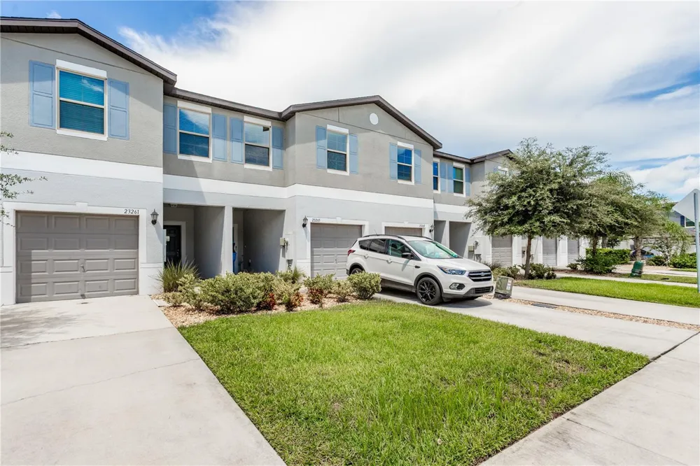 23265 WILLOW GLEN WAY Lutz, FL 33549