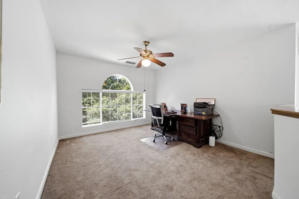 96 E Lakeridge Drive The Woodlands, TX 77381