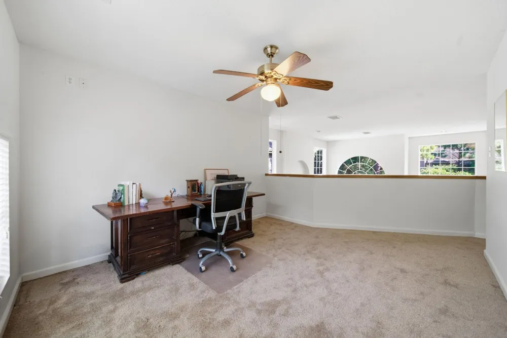 96 E Lakeridge Drive The Woodlands, TX 77381