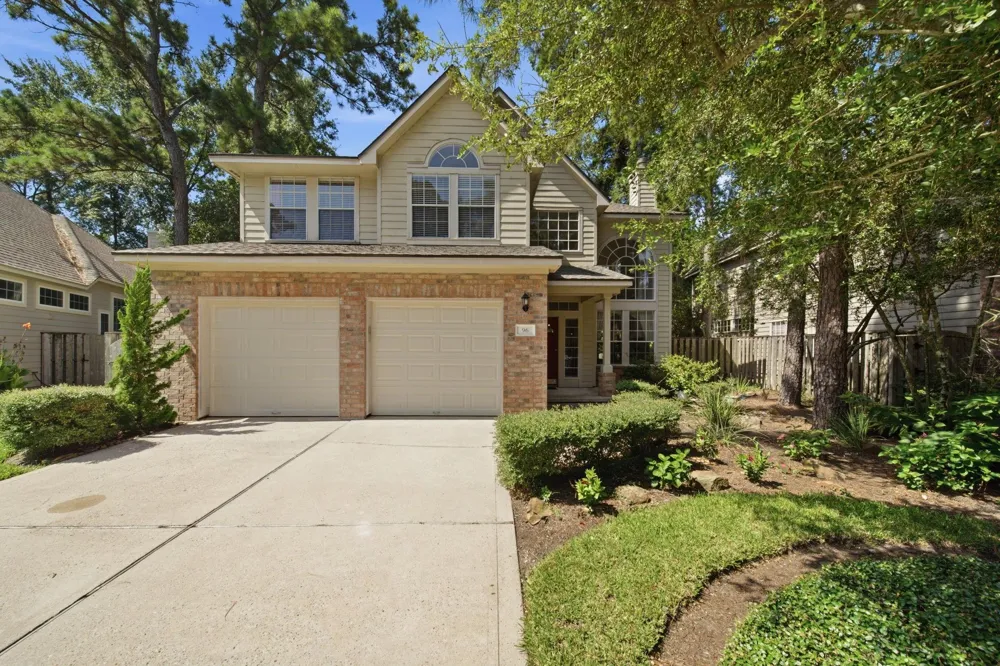 96 E Lakeridge Drive The Woodlands, TX 77381
