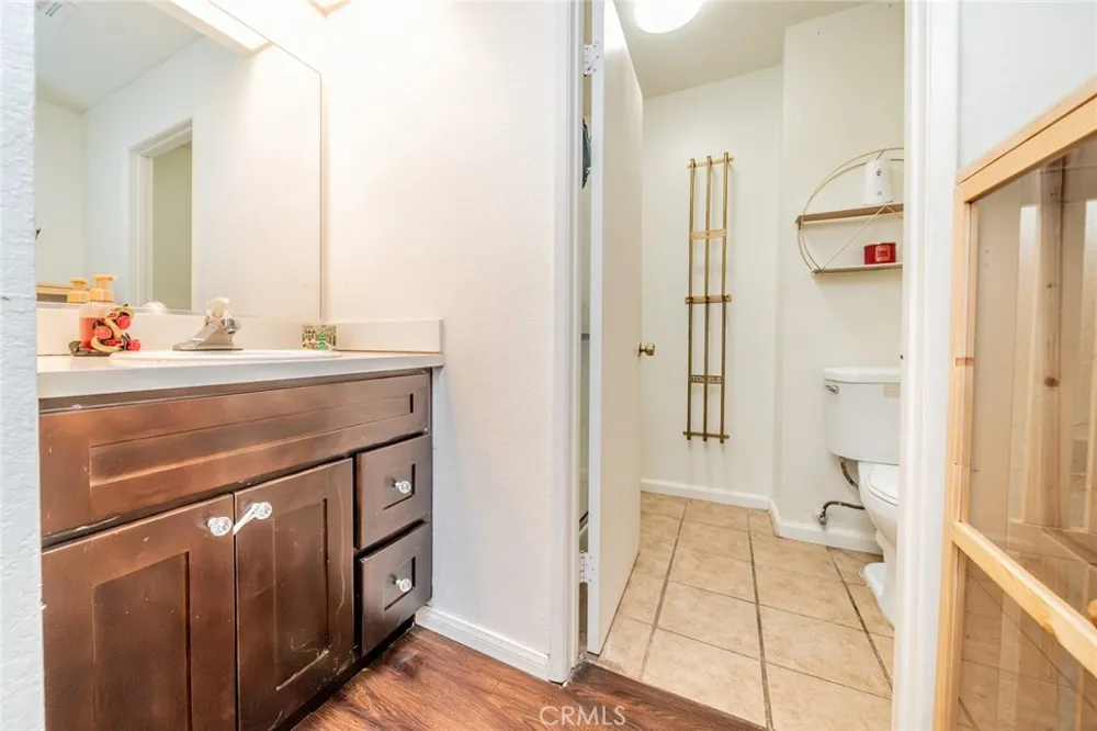 16595 Upland #F Fontana, CA 92335