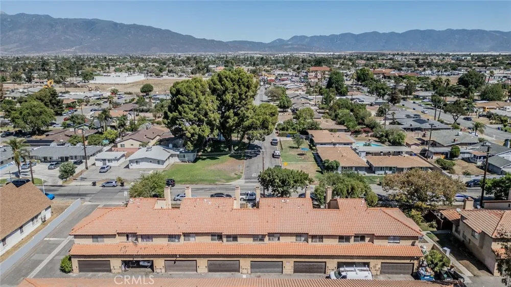 16595 Upland #F Fontana, CA 92335
