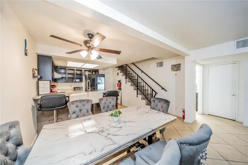 16595 Upland #F Fontana, CA 92335