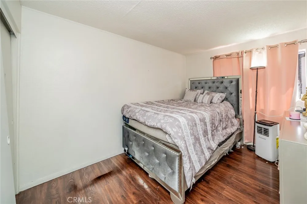 16595 Upland #F Fontana, CA 92335
