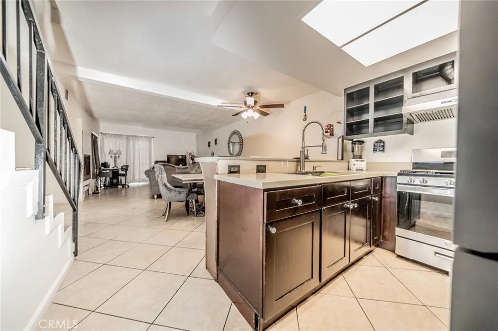 16595 Upland #F Fontana, CA 92335