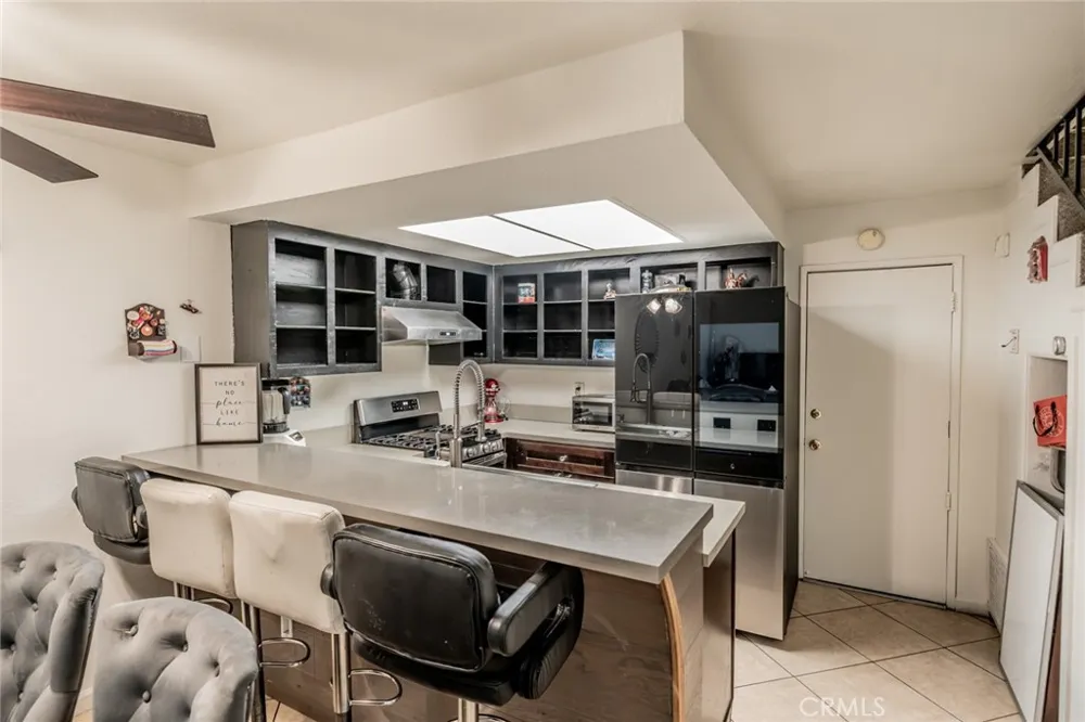 16595 Upland #F Fontana, CA 92335