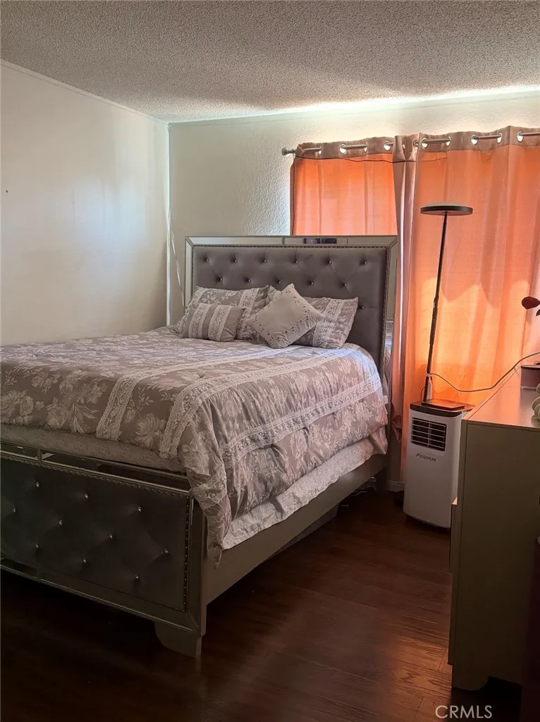 16595 Upland #F Fontana, CA 92335