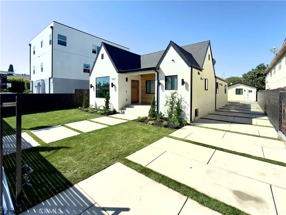 1629 W 80th St Los Angeles, CA 90047