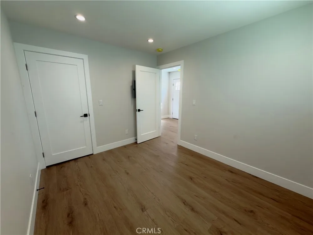 1629 W 80th St Los Angeles, CA 90047