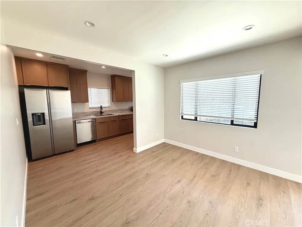 1629 W 80th St Los Angeles, CA 90047