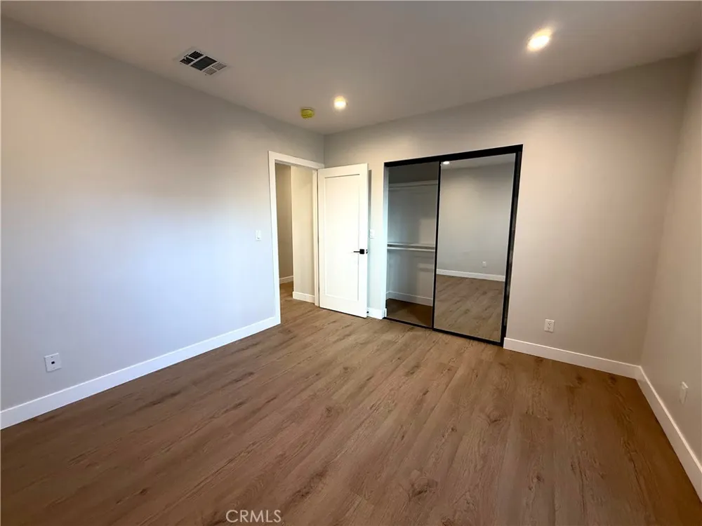 1629 W 80th St Los Angeles, CA 90047