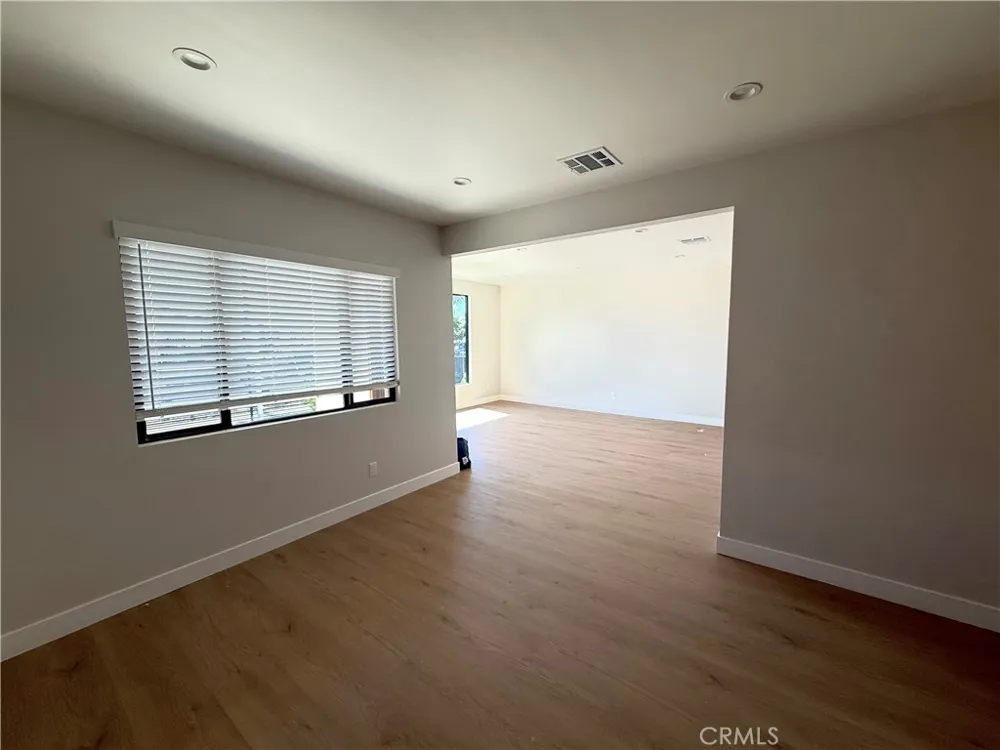 1629 W 80th St Los Angeles, CA 90047
