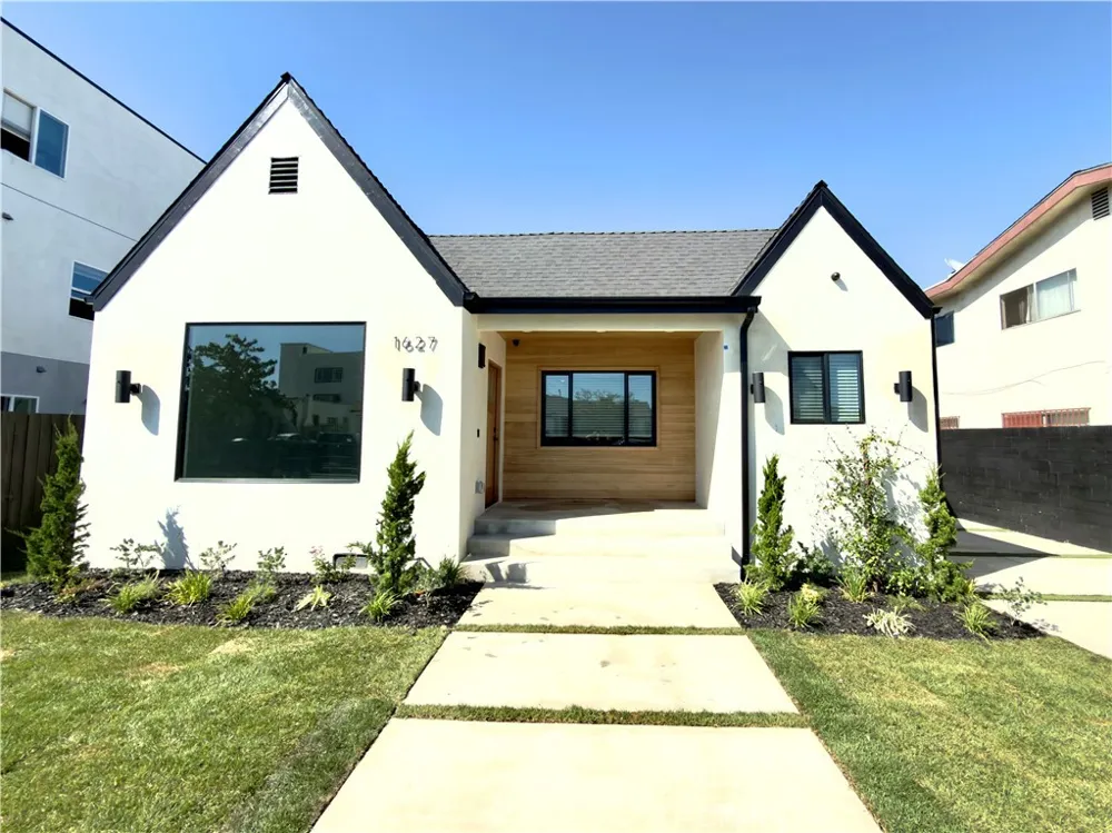 1629 W 80th St Los Angeles, CA 90047