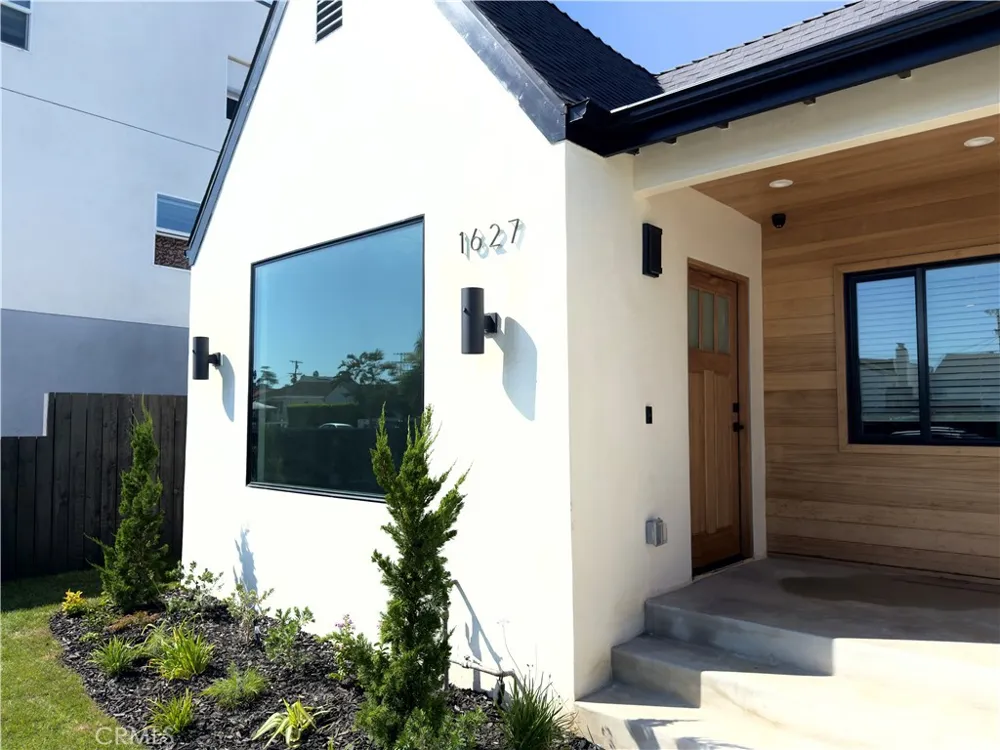 1629 W 80th St Los Angeles, CA 90047
