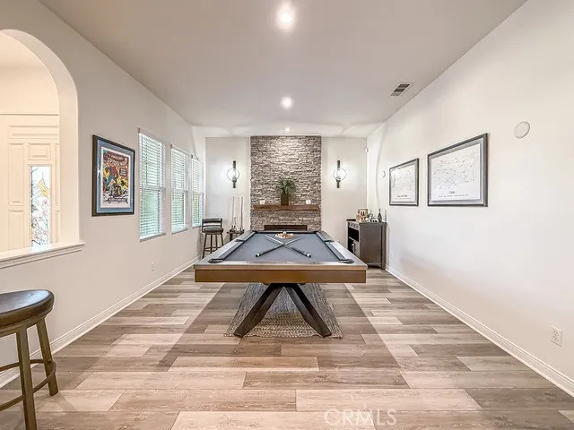 5142 Via El Molino Thousand Oaks, CA 91320