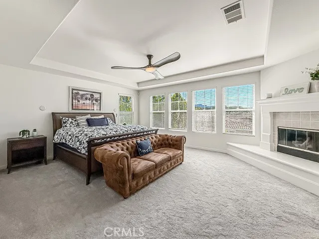 5142 Via El Molino Thousand Oaks, CA 91320